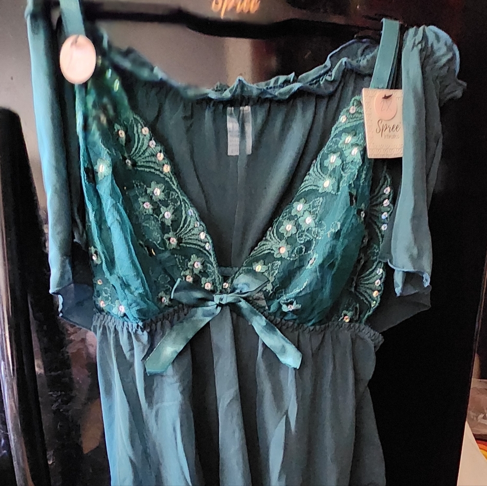 Elegant Teal Embroidered Women's Sleep Set